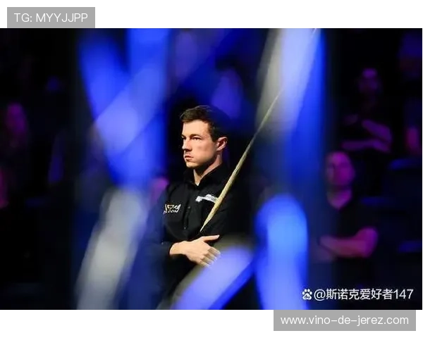 杰克足球明星的传奇之路与辉煌成就揭秘